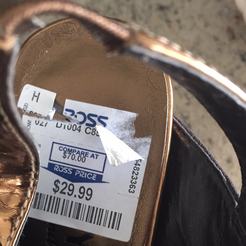 Shoe - Picture 6 of 6